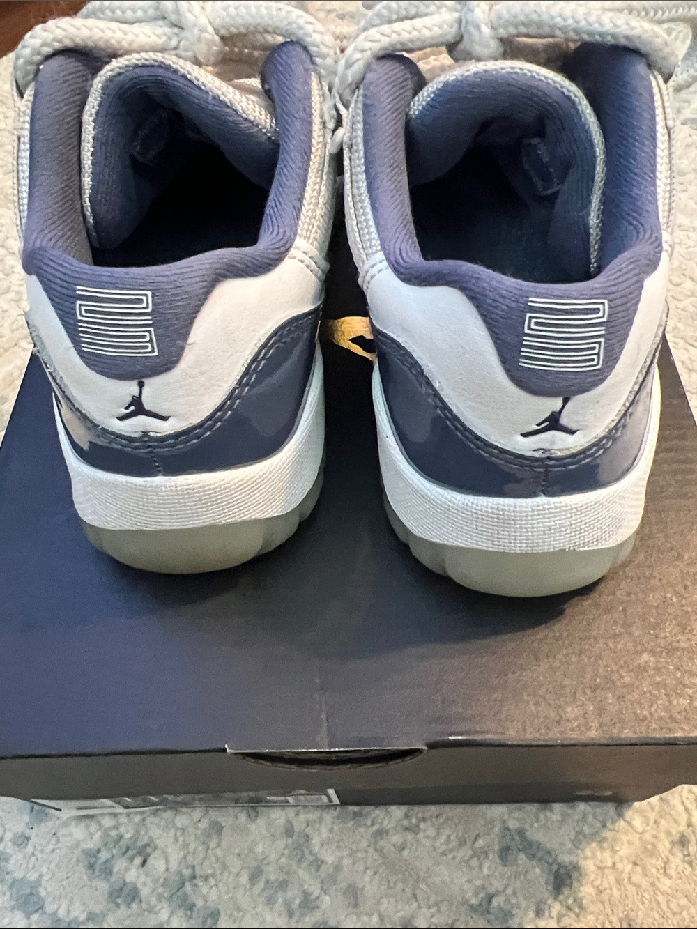 JORDAN 11 Low sz 11.5C kids - Picture 4 of 6